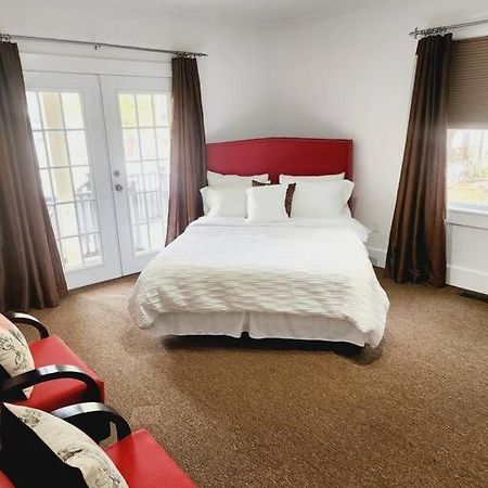 Charming And Comfortable! Medford Εξωτερικό φωτογραφία